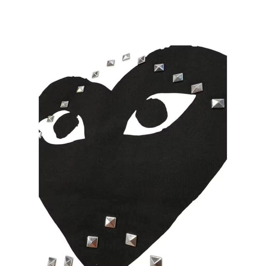 Comme des Garcons PLAY Logo Stud P1T804 T-shirt Logo